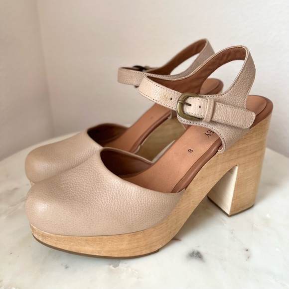 Rachel Comey Shoes - Rachel Comey Dekalb Clogs Beige Taupe Wooden Platform Heels Size 8